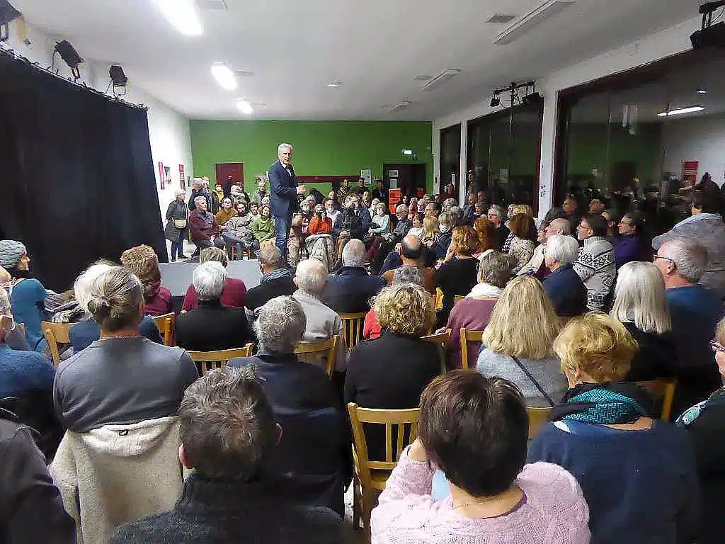 Le public au Prolé à Alès lors du spectacle "Banque centrale" en 2022